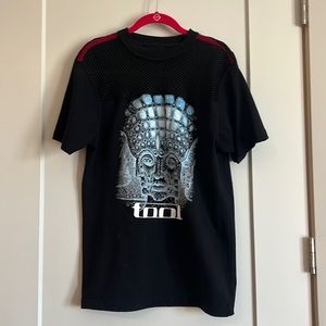 LF inspired shirt- Tool Vintage Style
Mesh Band Tee